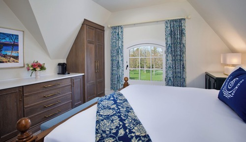 Deluxe Room, 1 Queen Bed