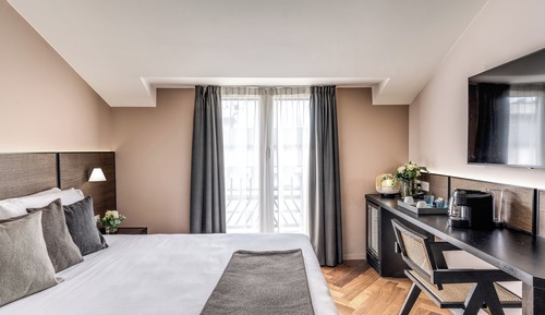 Executive Room, City View