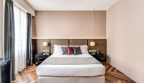 Deluxe Room, City View