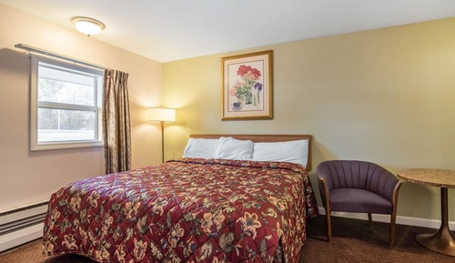 Standard Room, 1 King Bed, Non Smoking