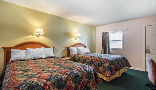 Standard Room, 2 Queen Beds, Non Smoking