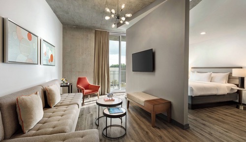 Suite, 1 Bedroom, Balcony