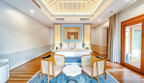 Signature Beach Residence with Sunrise Pool