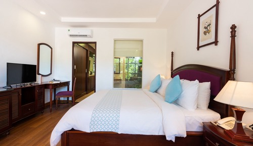 Superior Double Bed Room, Pool View
