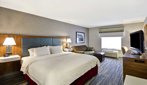 One King Bed, Non-Smoking, Accessible