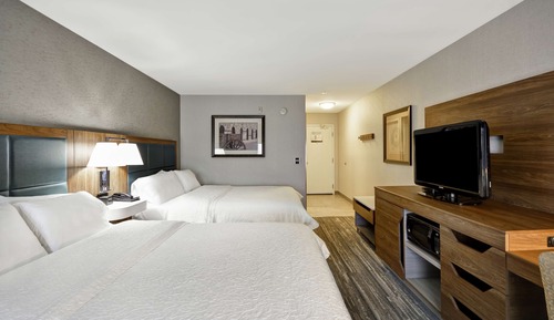 Two queen beds non smoking