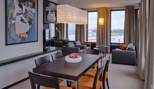 Deluxe Suite