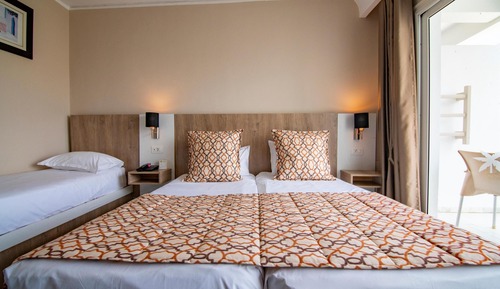 Standard Triple Room, City View