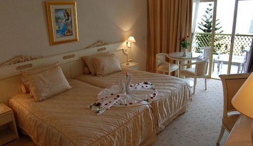 Family Room, Sea View