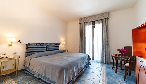 Comfort Room, 1 Double or 2 Twin Beds