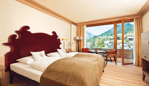 Standard Double Room, Balcony, Valley View