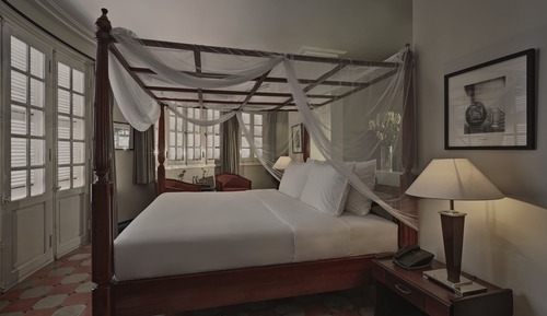 Resident Suite