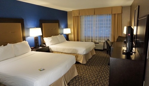 Standard Room, 2 Queen Beds, Accessible Bathtub (Mobility)