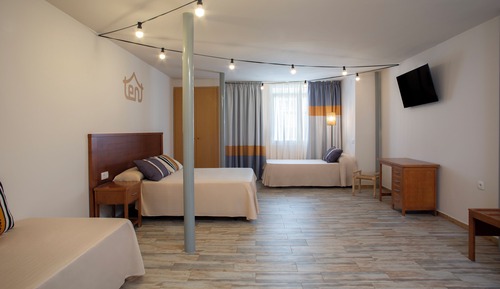 Family Room (Bed & Unlimited Brunch)