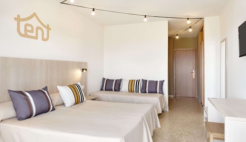 Standard Triple Room, Balcony, Sea View (Bed & Unlimited Brunch,2Adults+1Child)