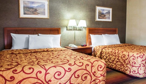 Standard Room, 2 Queen Beds, Non Smoking