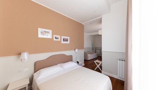 Quadruple Room, Partial Sea View