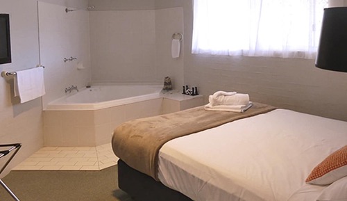 Premium Room, Jetted Tub