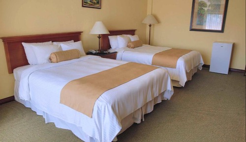 Room, 2 Queen Beds, Non Smoking, Pool View