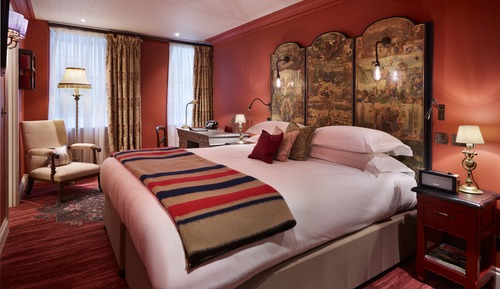 Deluxe King Room