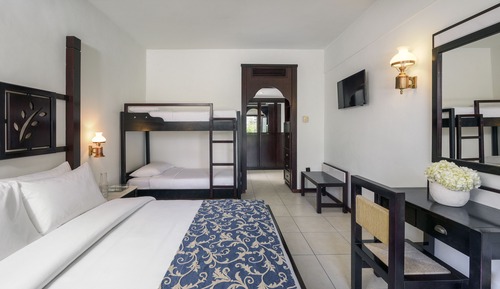 Family Room (with Bunk Bed)
