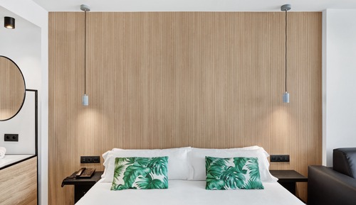 Junior Suite, Balcony (2 Adults + 1 Child)