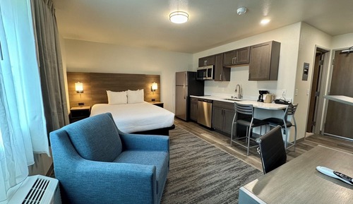 Standard Room, 1 Queen Bed, Kitchenette