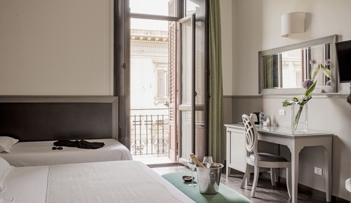 Deluxe Triple Room