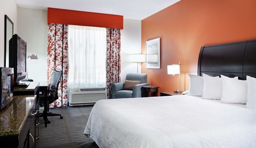 One King Bed, Accessible