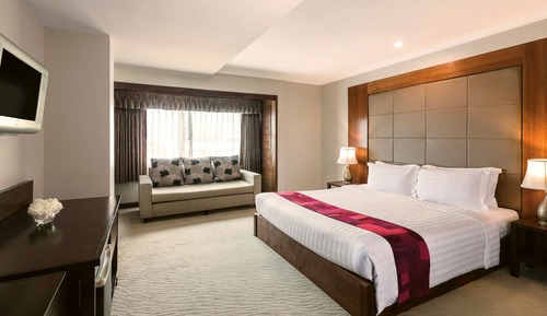 Superior Room, 1 King Bed