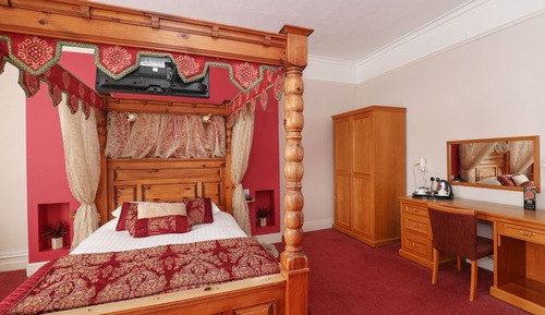 Four Poster Suite