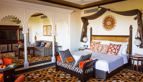 Club Room (Arabian Family)