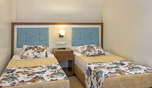 Club Deluxe Family Room