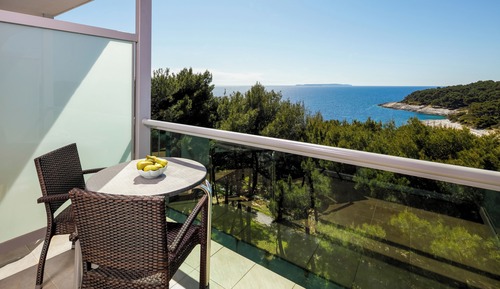 Standard Twin Room, Balcony, Sea Facing (Plus)