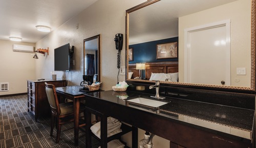 Deluxe Room, 2 Queen Beds, Balcony, Beach View