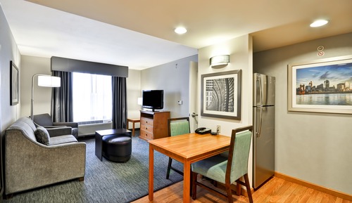 Suite, 2 Queen Beds, Non Smoking