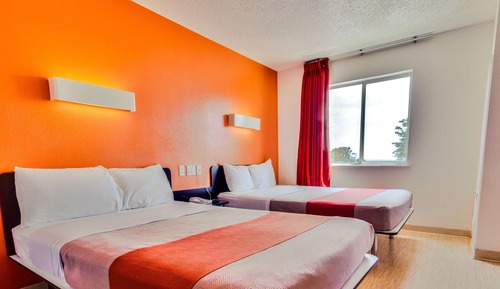 Standard Room, 2 Double Beds, Non Smoking