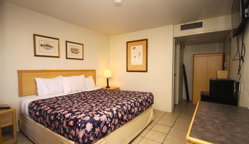 Classic Single Room, 1 King Bed, Non Smoking