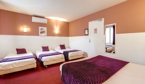 Room, Multiple Beds