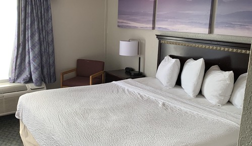 Standard Room, 1 King Bed, Non Smoking