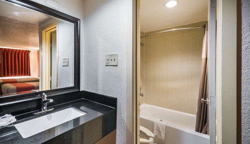 Deluxe Room, 2 Double Beds, Accessible, Non Smoking