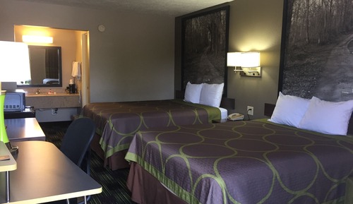 Room, 2 Queen Beds, Smoking