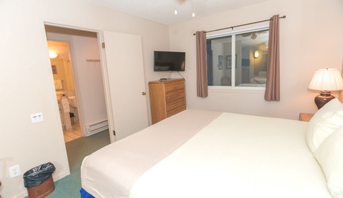 Premium Room, 1 King Bed with Sofa bed, Kitchen, Ocean View (Premium One Bedroom Unit-Room 303-No)