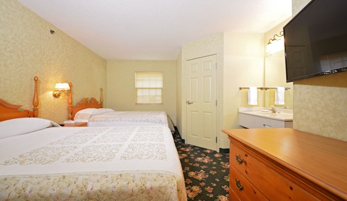 Deluxe Room, Multiple Beds