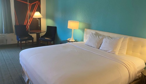 Room, 1 King Bed, Accessible, Non Smoking (Mobility)