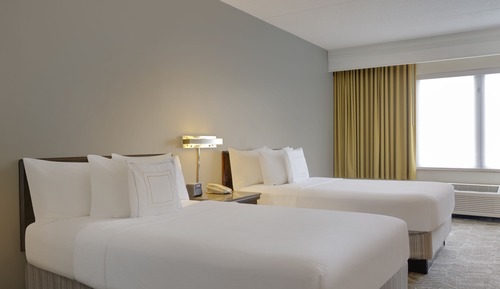 Suite, 2 Double Beds (Mobility/Hearing Accessible, Tub)