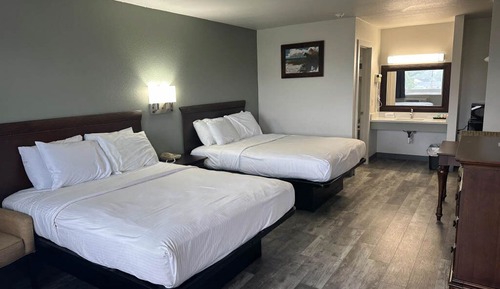 Standard Room, 2 Queen Beds, Non Smoking