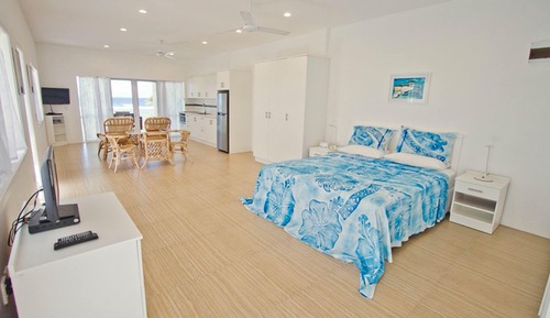 Studio Beachfront Villa 1 