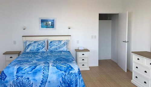 3 Bedroom Beachfront House 