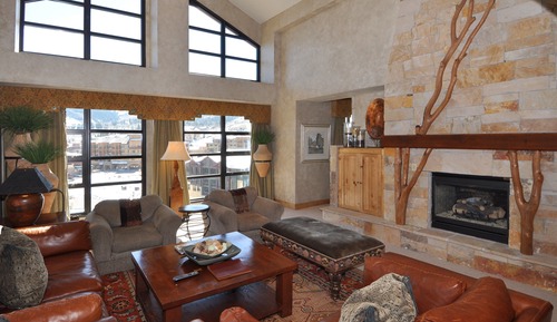 Condo, 3 Bedrooms